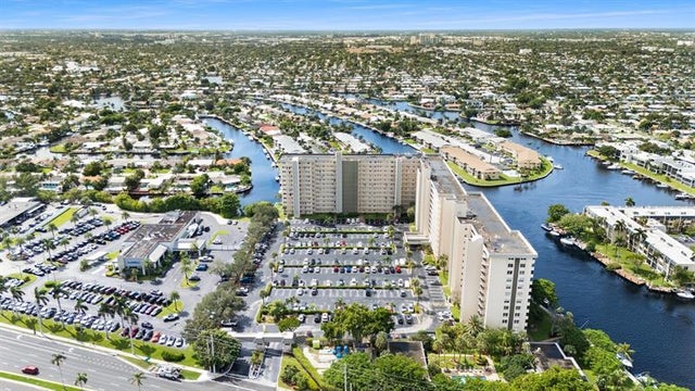 1 of 21 - 801 S Federal 320, Pompano Beach, FL