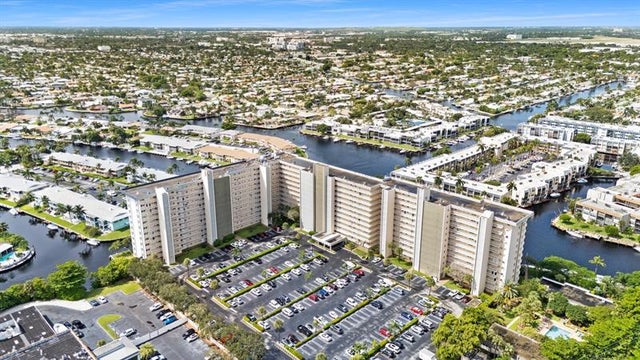 2 of 21 - 801 S Federal 320, Pompano Beach, FL