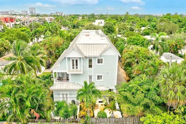 1 of 39 - 1110 Ne 17th Way, Fort Lauderdale, FL