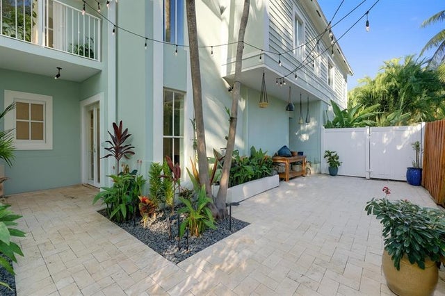 2 of 39 - 1110 Ne 17th Way, Fort Lauderdale, FL
