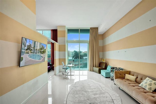 4 of 59 - 1900 N Bayshore Dr 715, Miami, FL