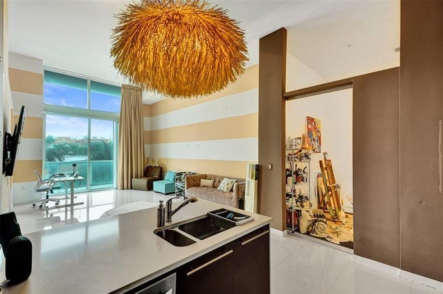 5 of 59 - 1900 N Bayshore Dr 715, Miami, FL