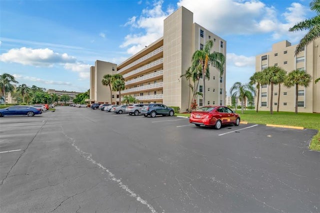 2 of 29 - 121 Se 3rd Ave 104, Dania, FL