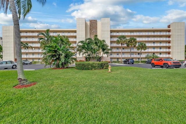 4 of 29 - 121 Se 3rd Ave 104, Dania, FL