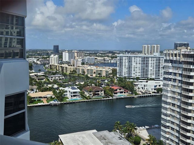 4 of 18 - 1985 S Ocean Dr 20d, Hallandale, FL