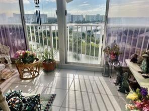 5 of 22 - 3850 Washington St 810, Hollywood, FL