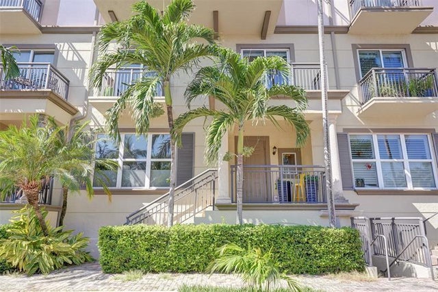 1 of 68 - 2601 Ne 14th Ave 104, Wilton Manors, FL