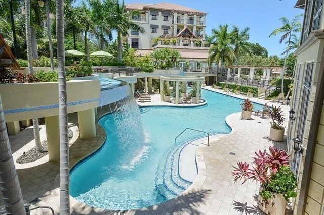 5 of 60 - 2609 Ne 14th Ave 402, Wilton Manors, FL