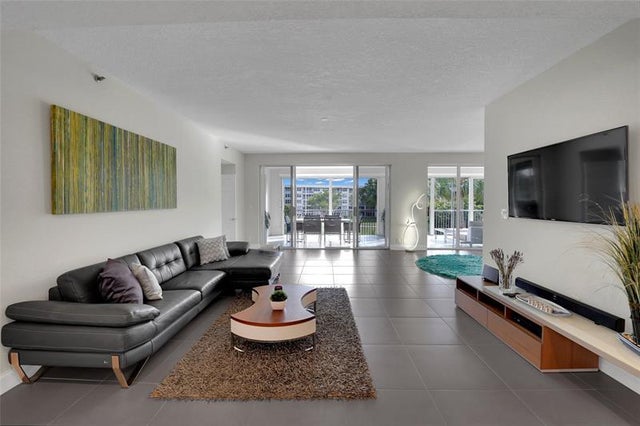 5 of 58 - 4108 W Palm Aire Dr 83b, Pompano Beach, FL