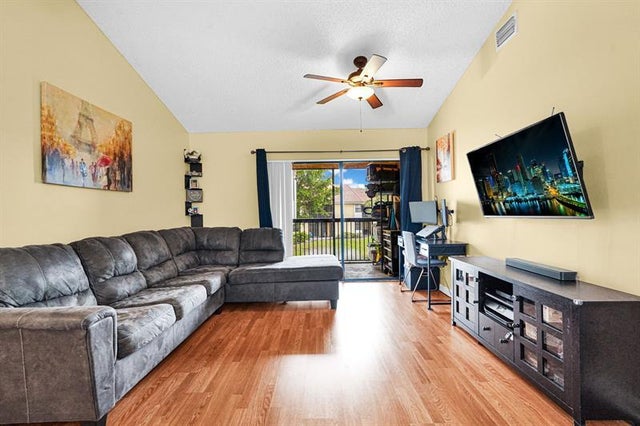 2 of 29 - 5861 Riverside Dr 206, Pompano Beach, FL