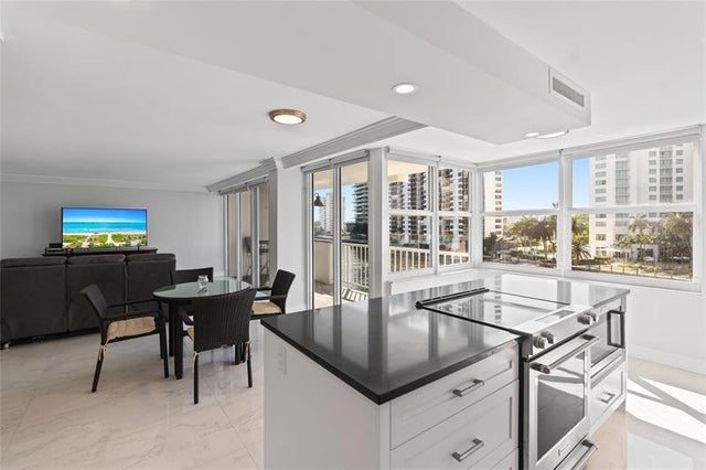 3 of 53 - 2800 E Sunrise Blvd 5c, Fort Lauderdale, FL