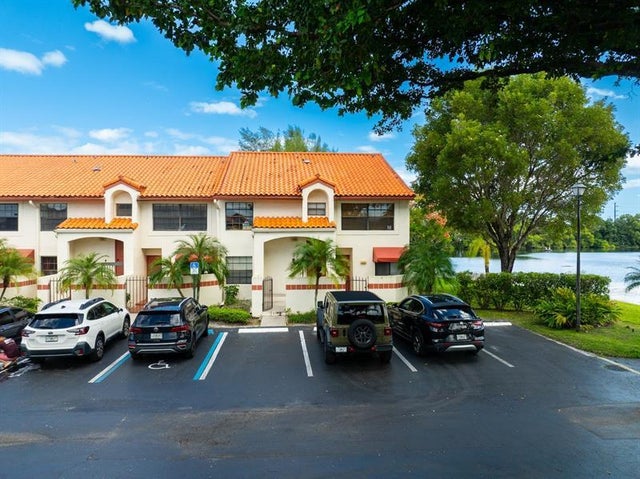 2 of 31 - 109 Liberty Ct 109, Deerfield Beach, FL