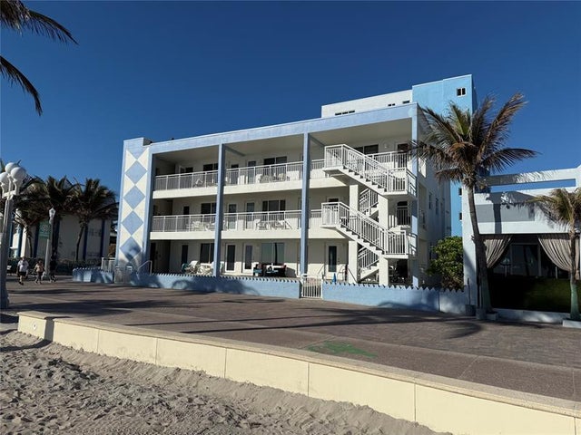 2 of 38 - 310 S Broadwalk 3b, Hollywood, FL