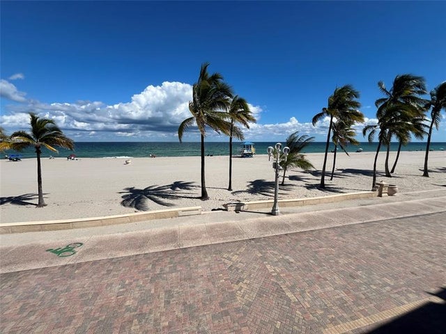 5 of 38 - 310 S Broadwalk 3b, Hollywood, FL