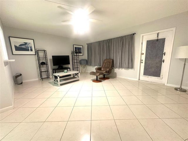 2 of 61 - 4007 Ellesmere A 4007, Deerfield Beach, FL