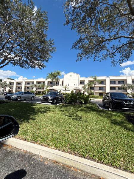 2 of 27 - 10724 W Clairmont Cir 10724, Fort Lauderdale, FL