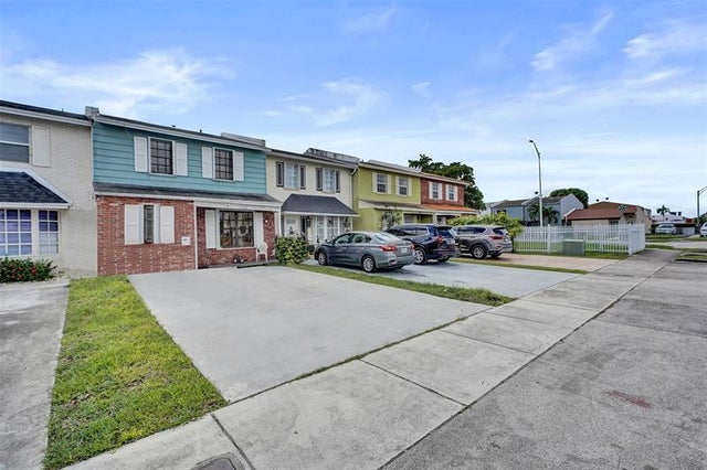 2 of 58 - 1732 W 72nd St 1732, Hialeah, FL
