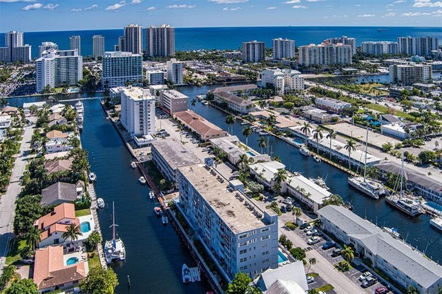 3 of 40 - 2829 Ne 33rd Ct 202, Fort Lauderdale, FL