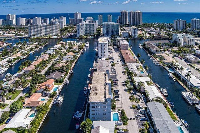 4 of 40 - 2829 Ne 33rd Ct 202, Fort Lauderdale, FL