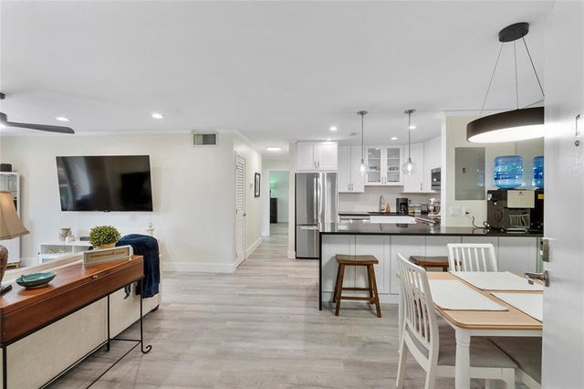 6205 Bay Club Dr 3, Fort Lauderdale