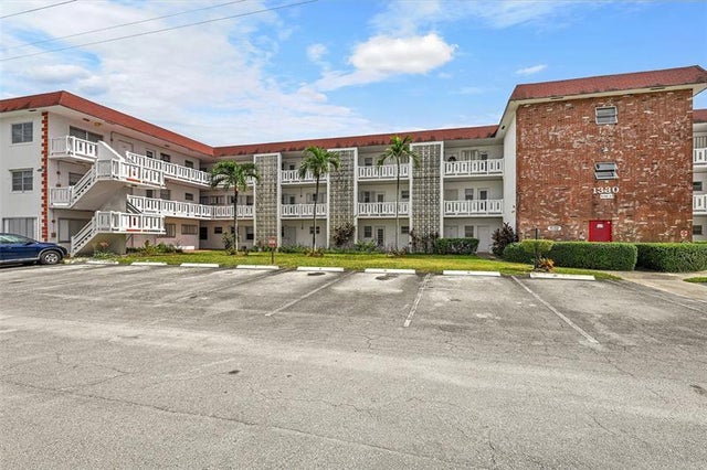 2 of 15 - 1330 Nw 43rd Ave 104, Lauderhill, FL