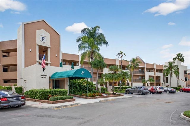 2 of 56 - 7445 Fairfax Dr 209, Fort Lauderdale, FL