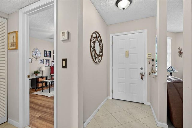 3 of 62 - 7445 Fairfax Dr 209, Fort Lauderdale, FL