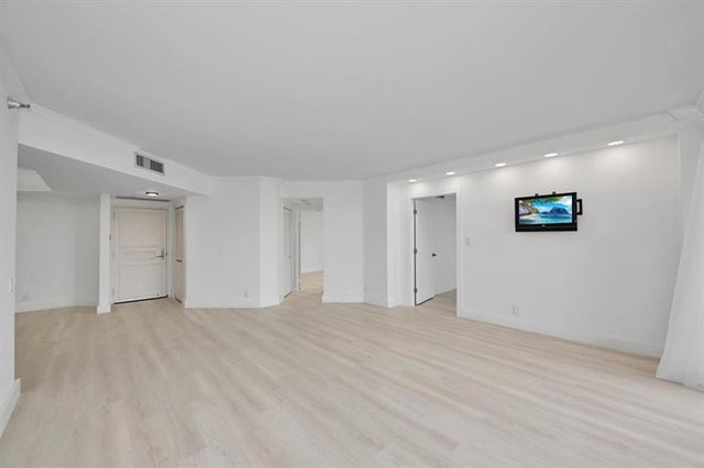 4 of 21 - 3640 Yacht Club Dr 1501, Aventura, FL