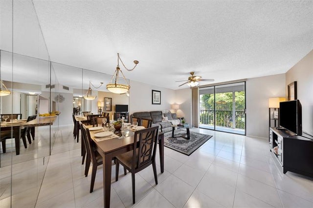 4 of 24 - 5250 Las Verdes Cir 317, Delray Beach, FL