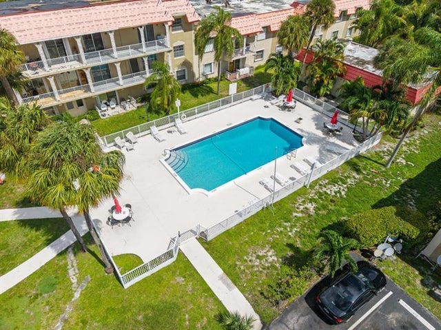 3 of 36 - 495 Se 8th St 242, Deerfield Beach, FL