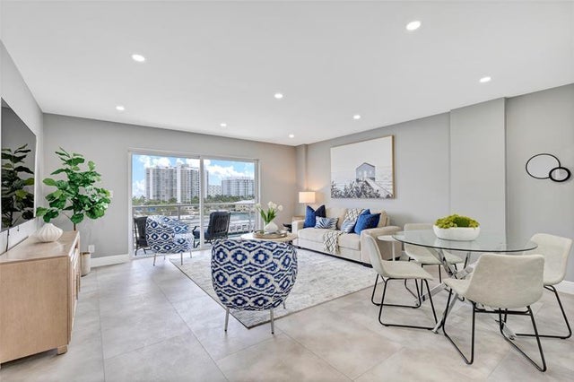 5 of 20 - 2900 Ne 30th St 7h, Fort Lauderdale, FL