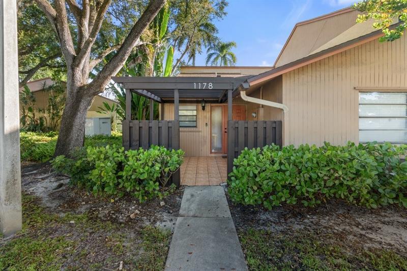 1178 N University Dr 1178, Plantation