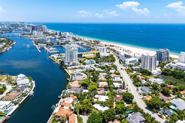 4 of 29 - 3000 Holiday Dr 1104, Fort Lauderdale, FL