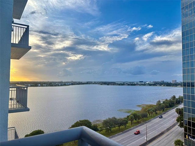 4 of 29 - 300 S Australian Ave 906, West Palm Beach, FL