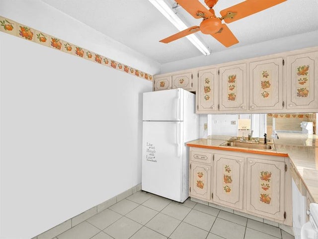 3 of 28 - 1516 S Lakeside Dr 317, Lake Worth, FL