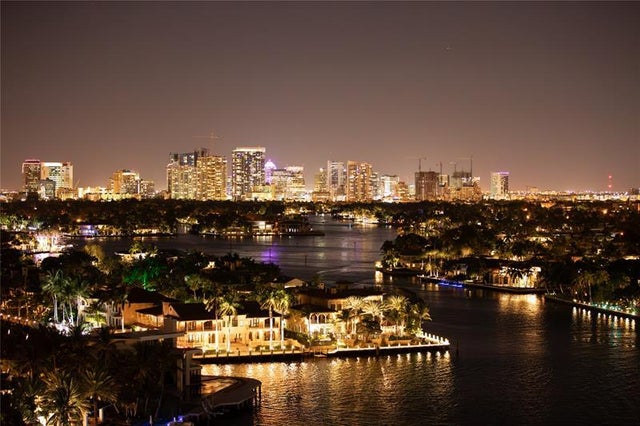 4 of 37 - 3055 Harbor Dr 1603, Fort Lauderdale, FL