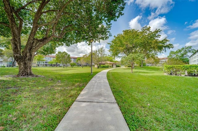3 of 55 - 13250 Sw 7th Ct 303-l, Pembroke Pines, FL