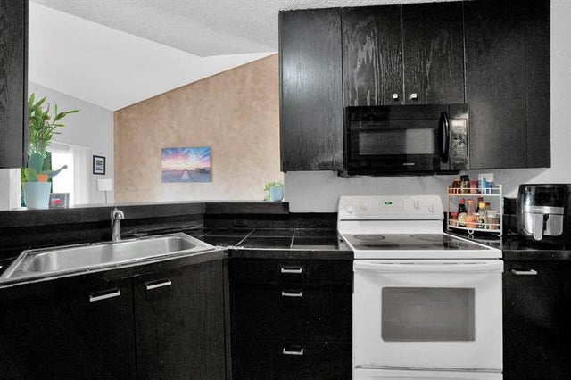 4 of 44 - 3413 Nw 44th St 205, Lauderdale Lakes, FL