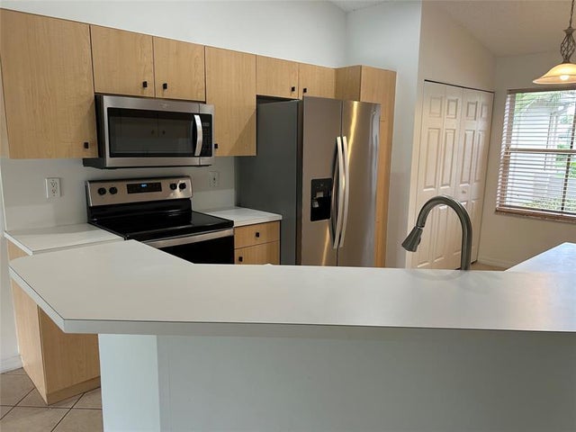 3 of 11 - 1949 Cygnus Ct 1949, Weston, FL