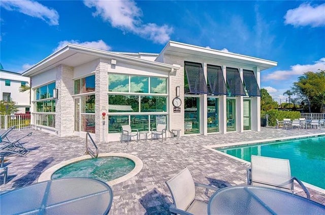 2900 Ne 12th Ter 17, Oakland Park