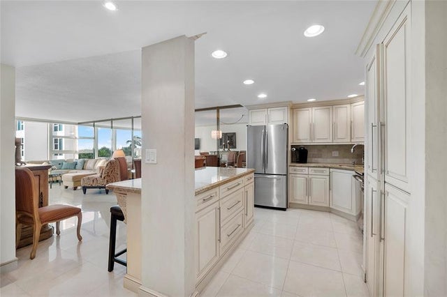 4 of 24 - 1620 S Ocean Blvd 4f, Lauderdale By The Sea, FL