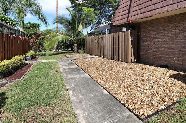 2 of 26 - 7780 Courtyard Run 196, Boca Raton, FL