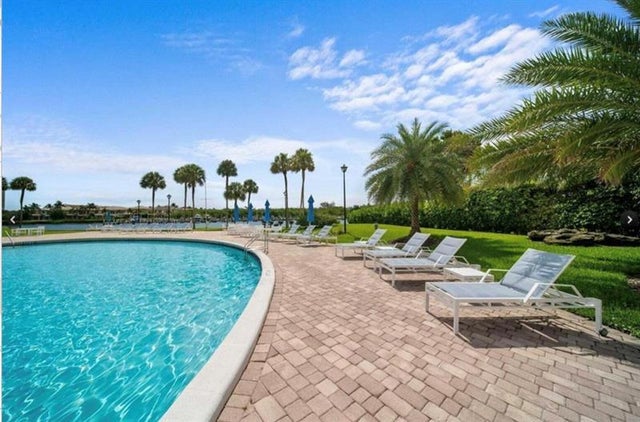 3 of 36 - 859 Jeffery St 214, Boca Raton, FL