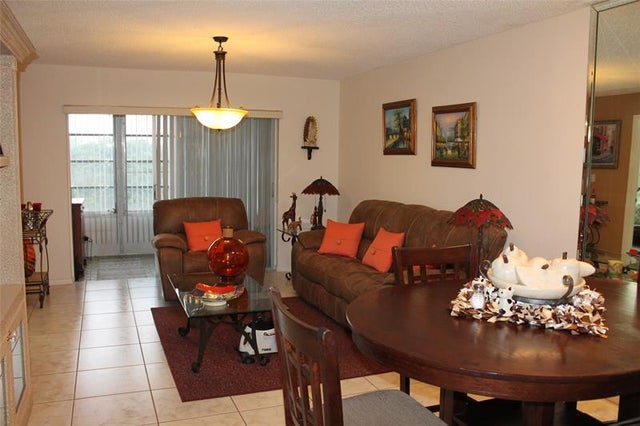 4 of 33 - 8225 Sunrise Lakes Blvd 301, Sunrise, FL