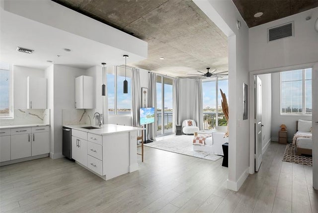 2 of 29 - 300 S Australian Ave 507, West Palm Beach, FL