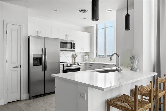 4 of 29 - 300 S Australian Ave 507, West Palm Beach, FL