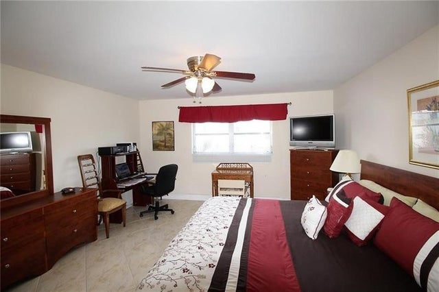 5 of 37 - N/A, Lauderhill, FL