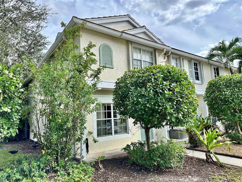 5679 Nw 99th Lane, Coral Springs