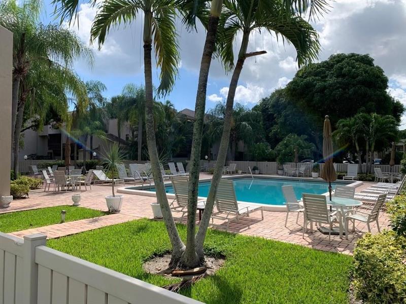 Photo of Listing #F10535157