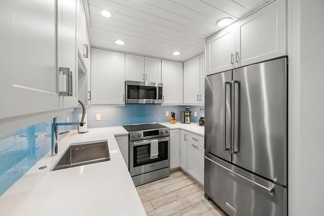 2 of 6 - 218 Ne 5th Terrace, Delray Beach, FL